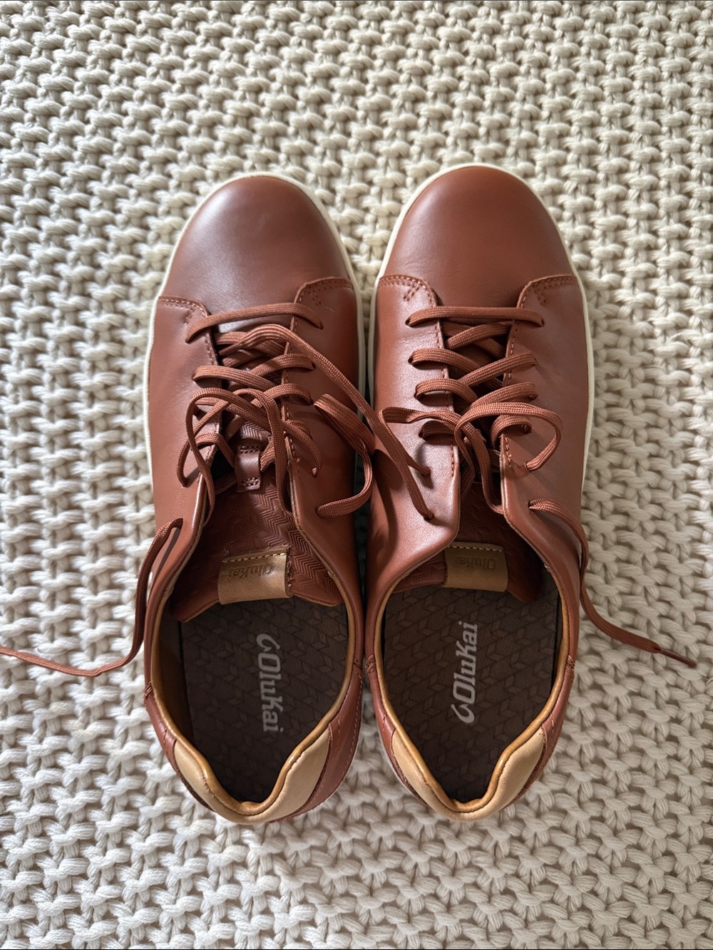 OluKai Chestnut Leather Low-Top Sneakers